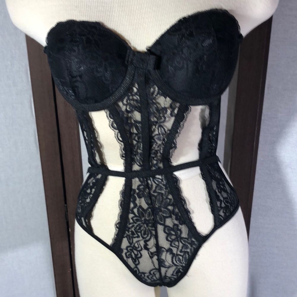Body Rage size medium lace strapless bodysuit negligee with thigh stockings